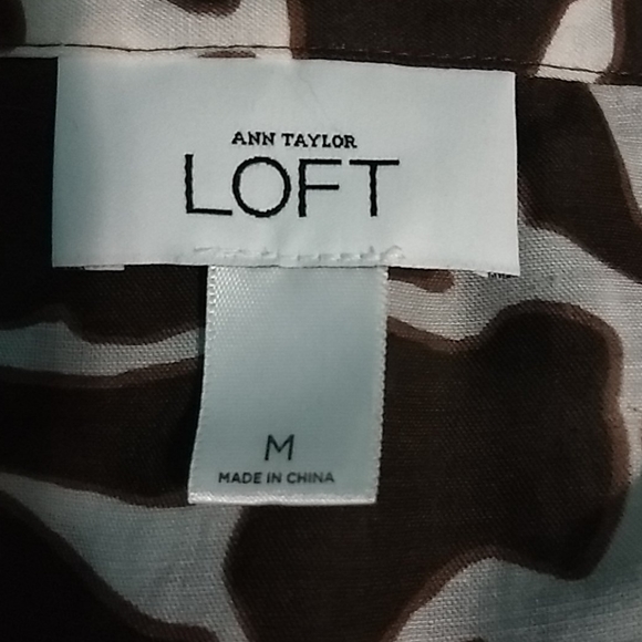 Ann Taylor Loft giraffe print short sleeved blouse - Picture 5 of 7
